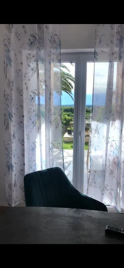 D&A Apartment With Private Swimming Pool Pula Hırvatistan