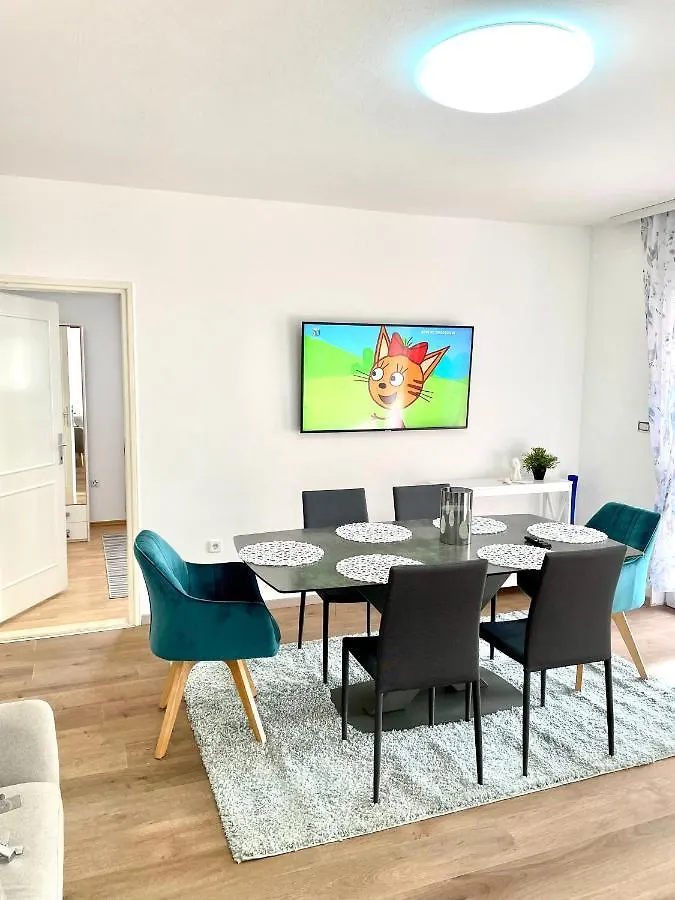 D&A Apartment With Private Swimming Pool Pula